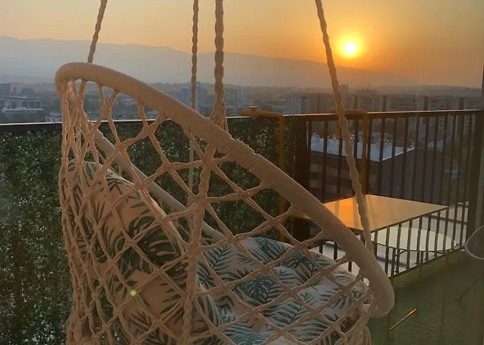 Apartment View Duplex - Stylish 2br With Parking *